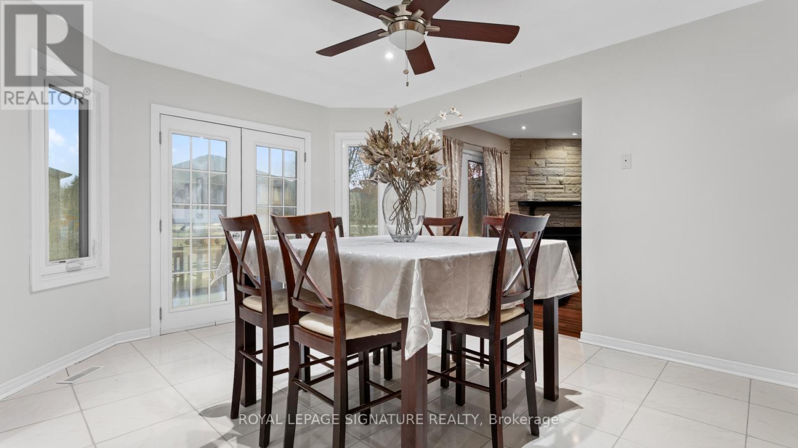 583 Foxwood Trail, Pickering, Ontario  L1V 4R3 - Photo 9 - E12568120