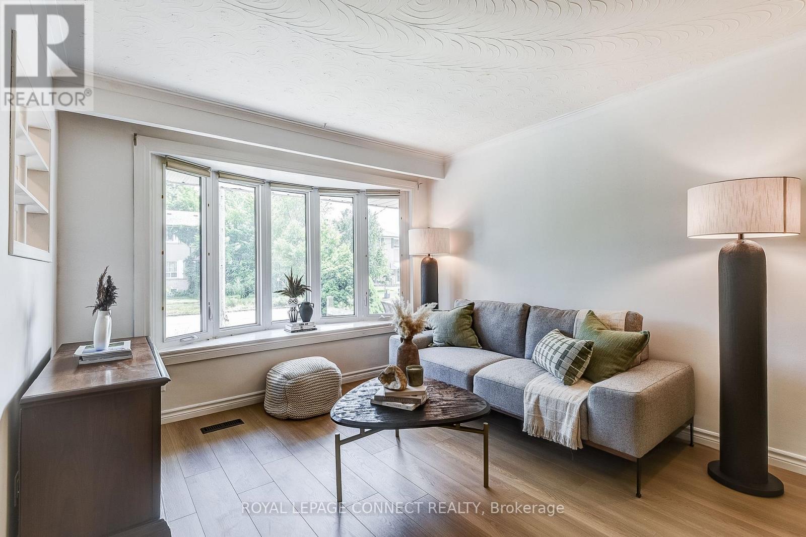 53 Glory Crescent, Toronto, Ontario  M1E 2B9 - Photo 3 - E12568164