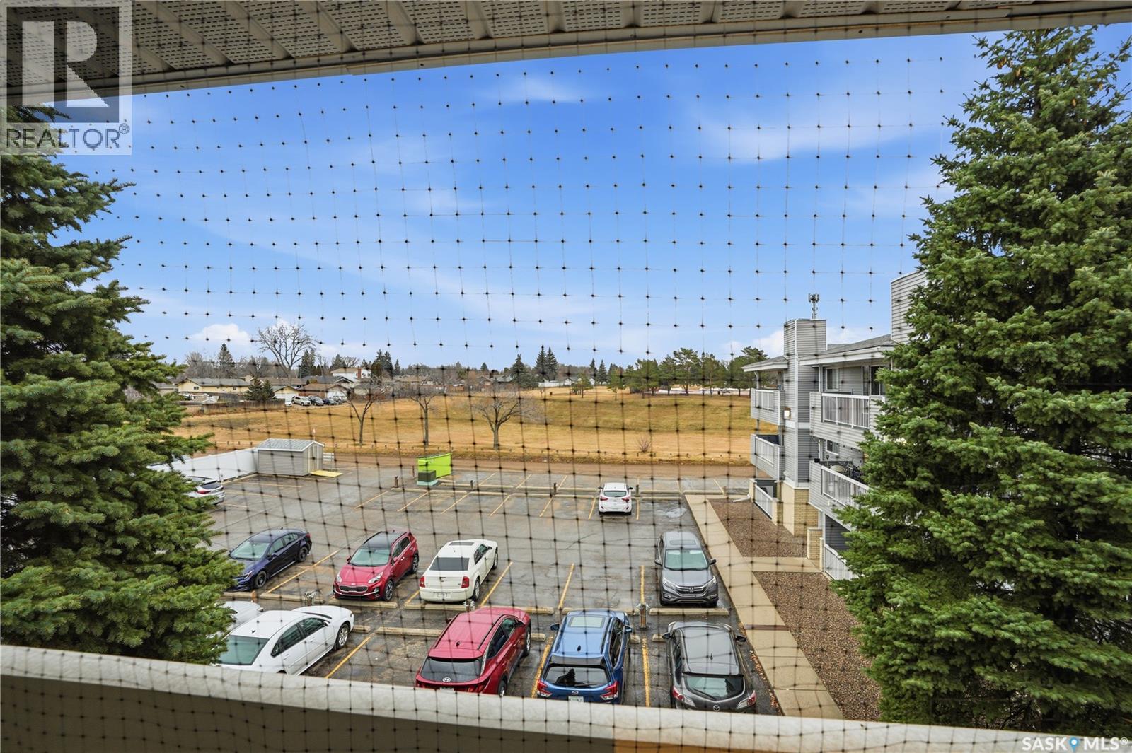 304 706 Confederation Drive, Saskatoon, Saskatchewan  S7L 5R7 - Photo 3 - SK024516