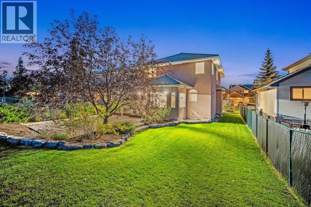 187 Gleneagles View, Cochrane, Alberta  T4C 1W2 - Photo 4 - A2268804