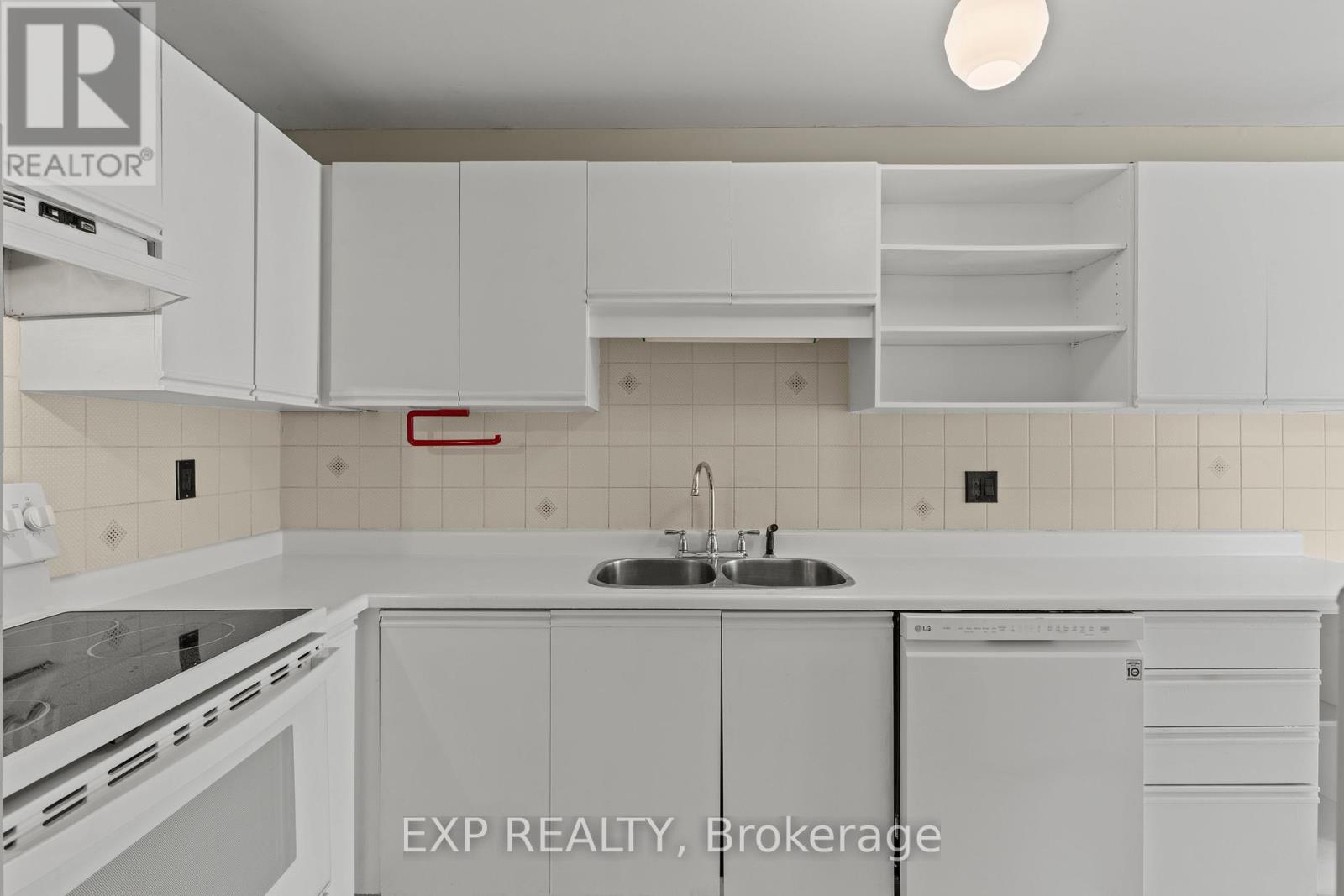 82 - 2205 South Millway, Mississauga, Ontario  L5L 3T2 - Photo 6 - W12388863