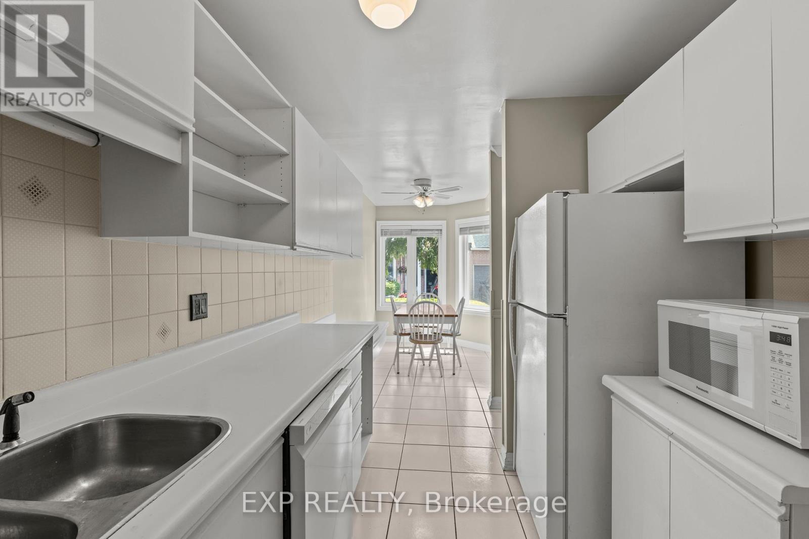 82 - 2205 South Millway, Mississauga, Ontario  L5L 3T2 - Photo 7 - W12388863