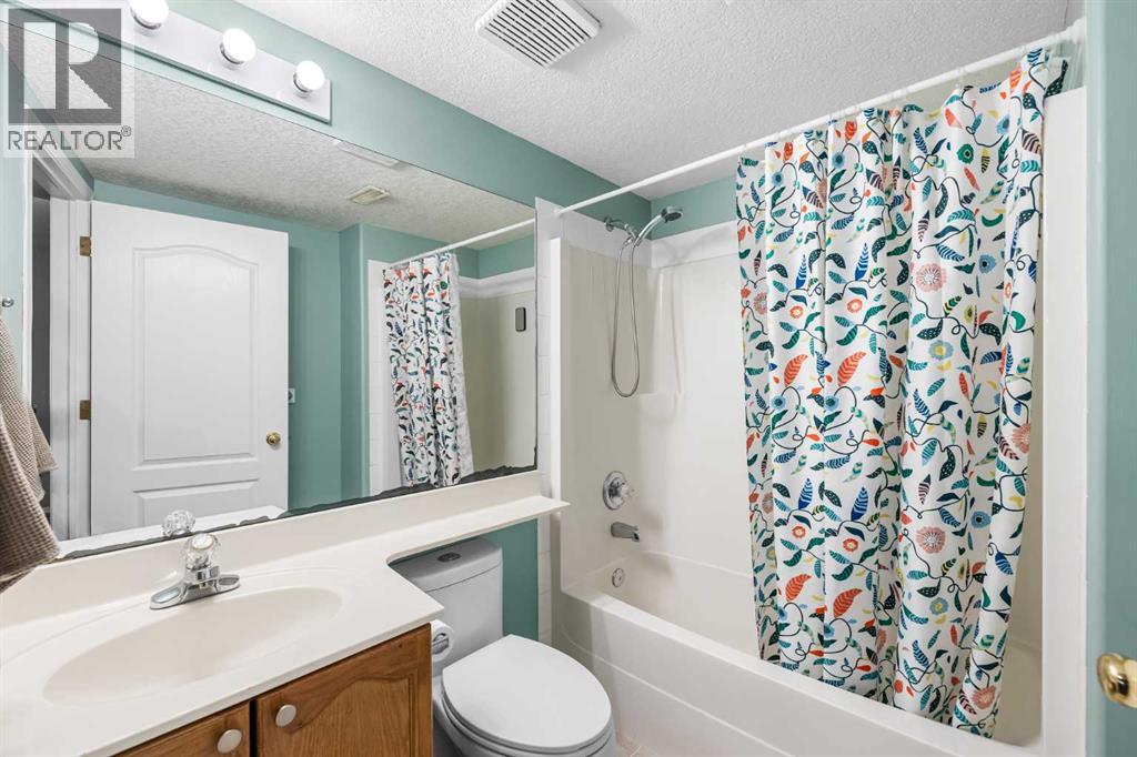 62 Canoe Circle Sw, Airdrie, Alberta  T4B 2L6 - Photo 30 - A2271935