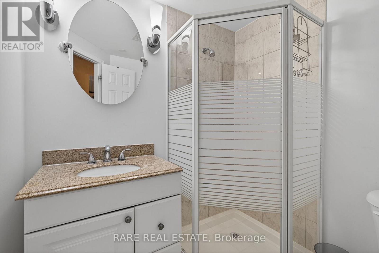 99 Esther Crescent, Vaughan, Ontario  L4J 3J8 - Photo 33 - N12568064