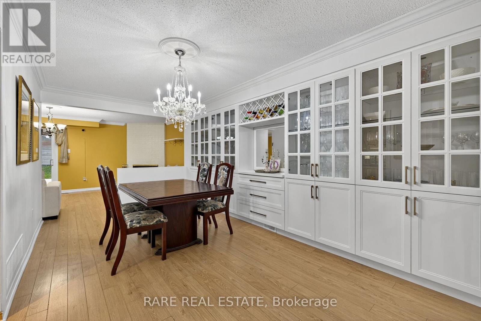 99 Esther Crescent, Vaughan, Ontario  L4J 3J8 - Photo 6 - N12568064