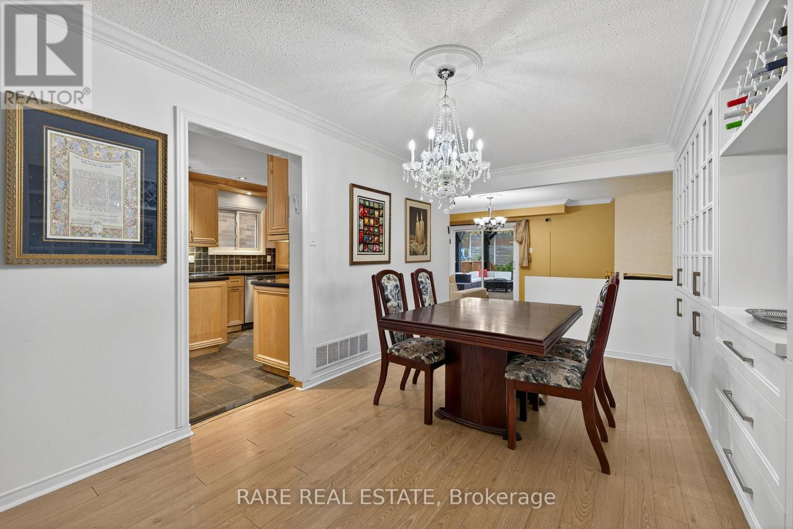 99 Esther Crescent, Vaughan, Ontario  L4J 3J8 - Photo 7 - N12568064