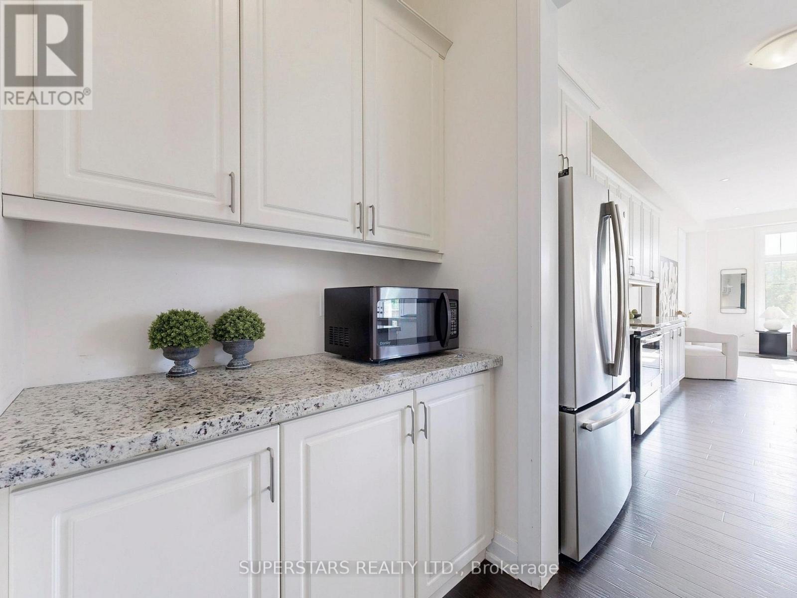 192 Baker Hill Boulevard, Whitchurch-Stouffville, Ontario  L4A 0W5 - Photo 14 - N12568070