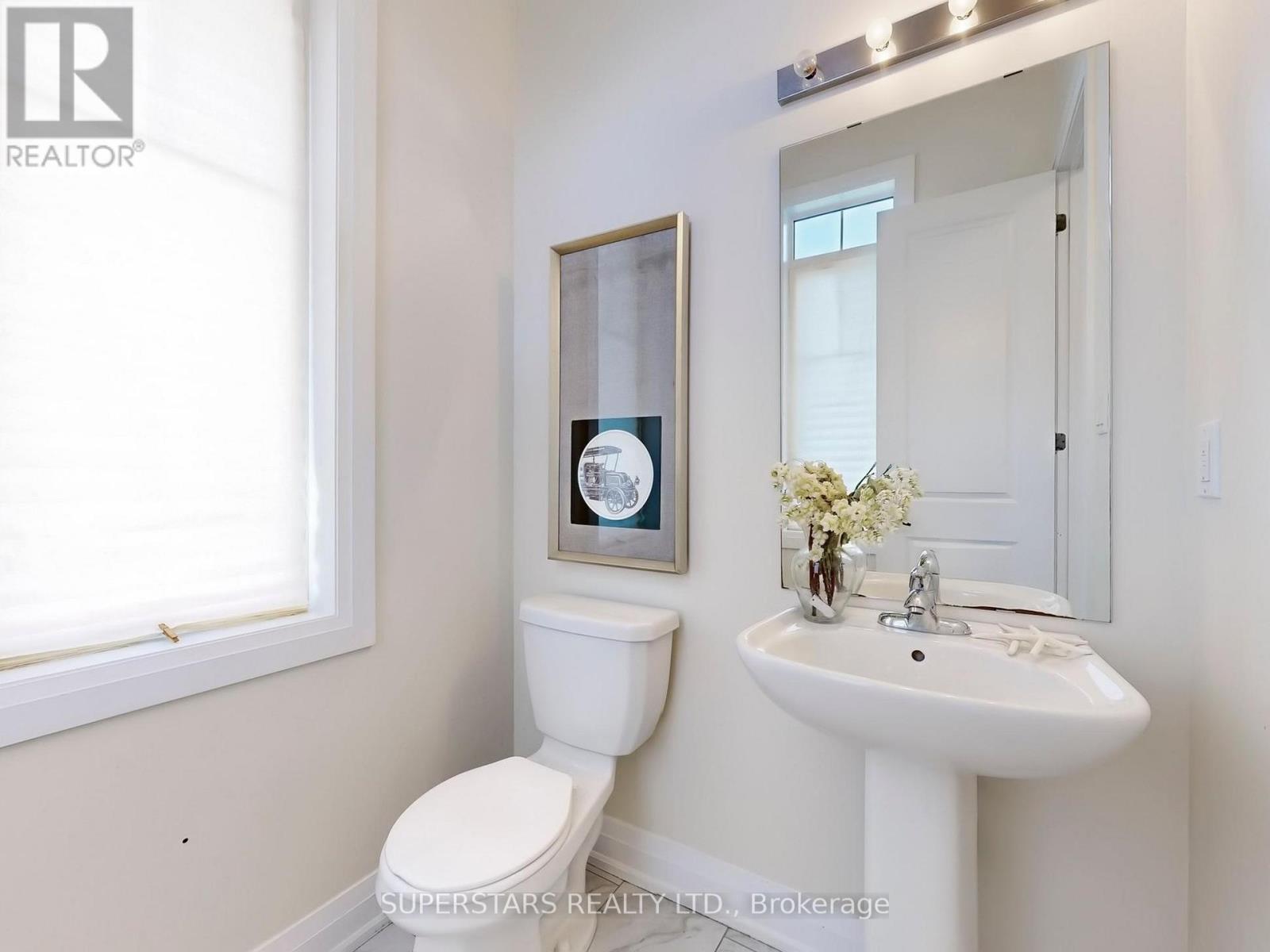 192 Baker Hill Boulevard, Whitchurch-Stouffville, Ontario  L4A 0W5 - Photo 19 - N12568070