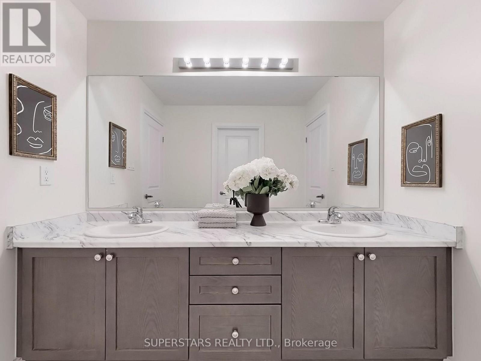 192 Baker Hill Boulevard, Whitchurch-Stouffville, Ontario  L4A 0W5 - Photo 35 - N12568070