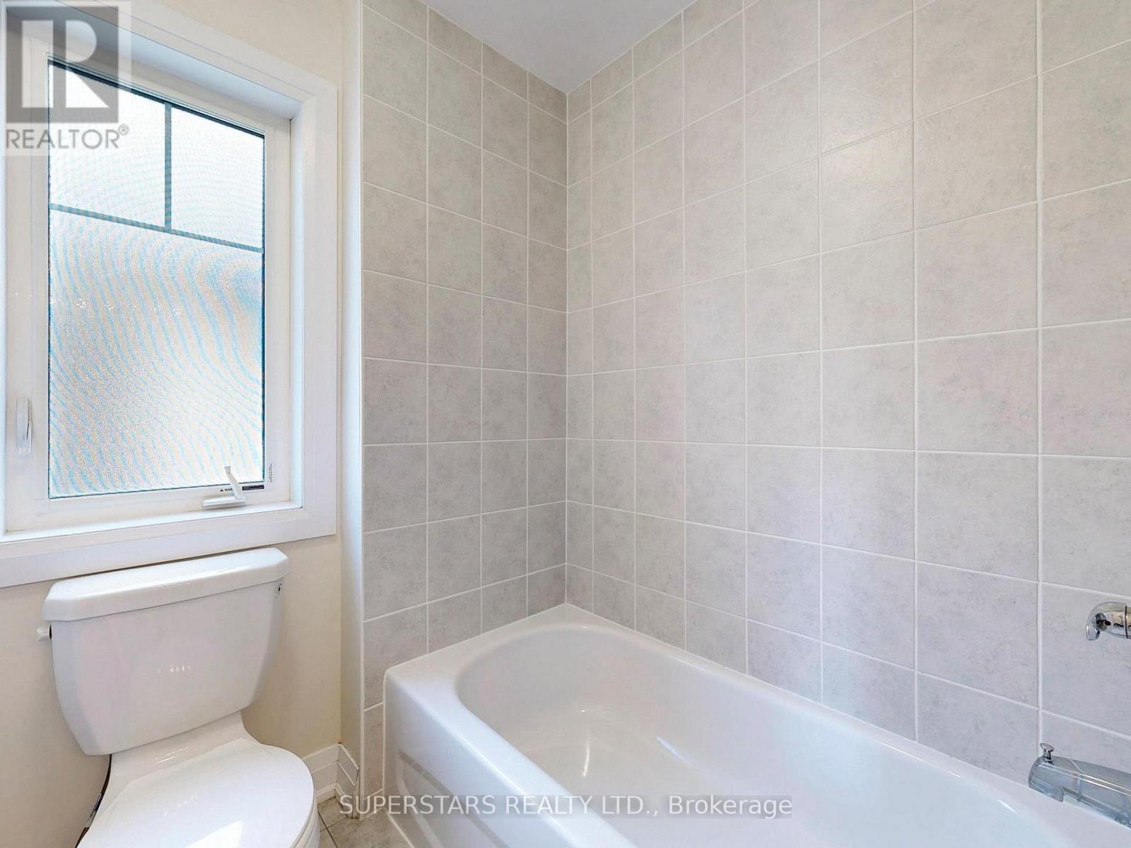 192 Baker Hill Boulevard, Whitchurch-Stouffville, Ontario  L4A 0W5 - Photo 36 - N12568070