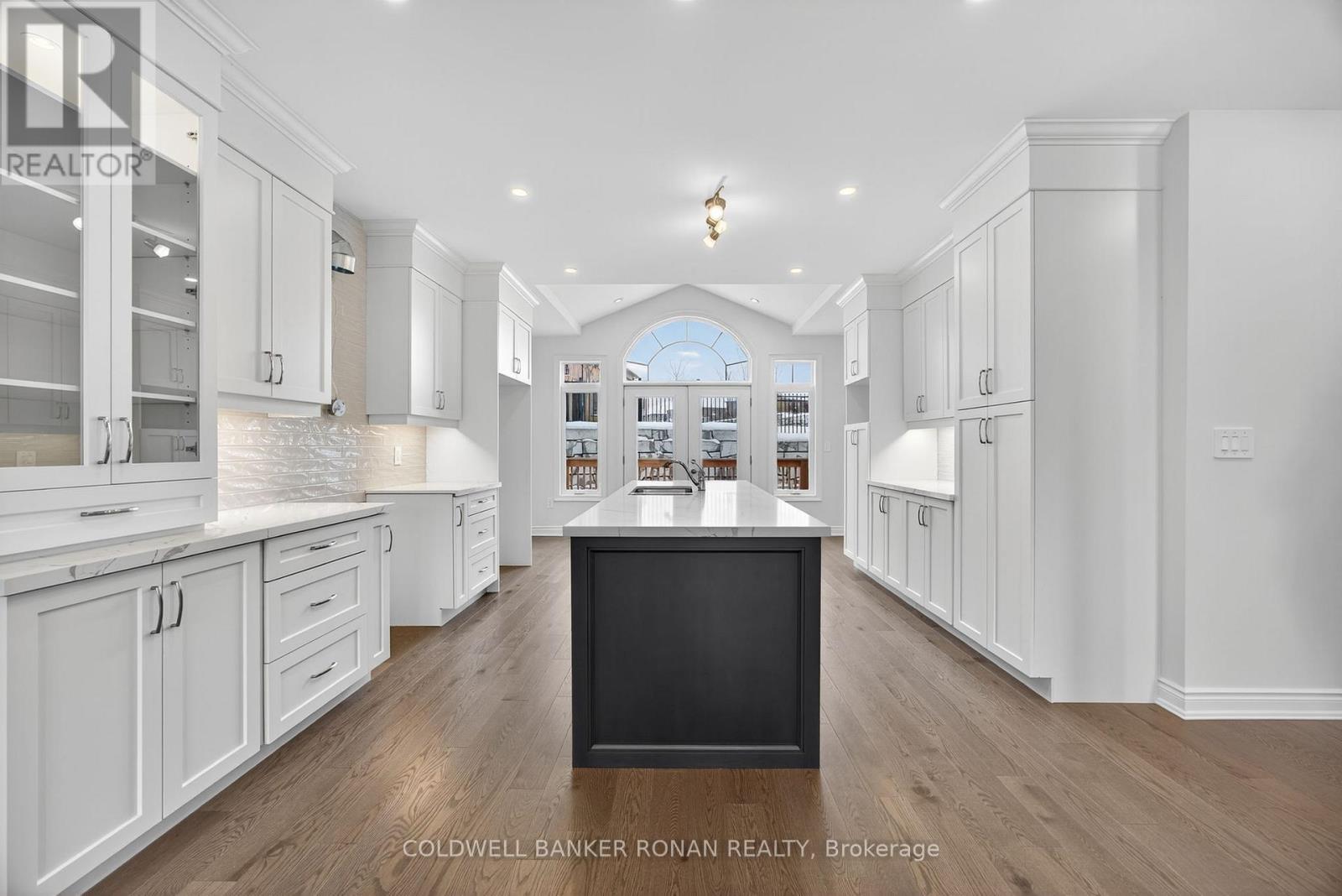 254 Ridge Way, New Tecumseth, Ontario  L9R 0W4 - Photo 24 - N12568154