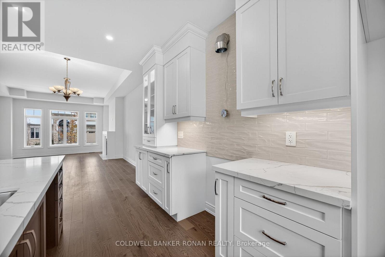 254 Ridge Way, New Tecumseth, Ontario  L9R 0W4 - Photo 27 - N12568154