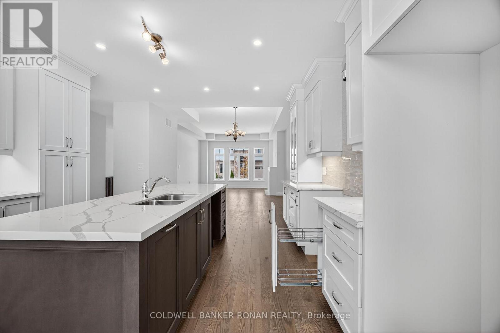 254 Ridge Way, New Tecumseth, Ontario  L9R 0W4 - Photo 29 - N12568154