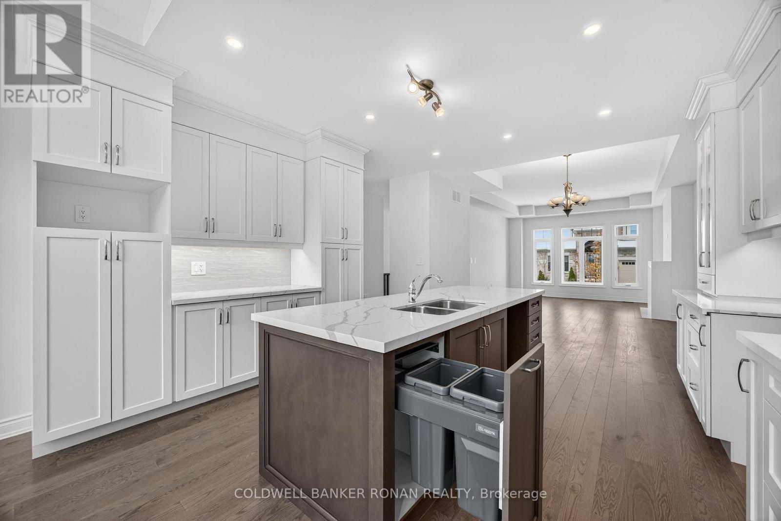 254 Ridge Way, New Tecumseth, Ontario  L9R 0W4 - Photo 32 - N12568154