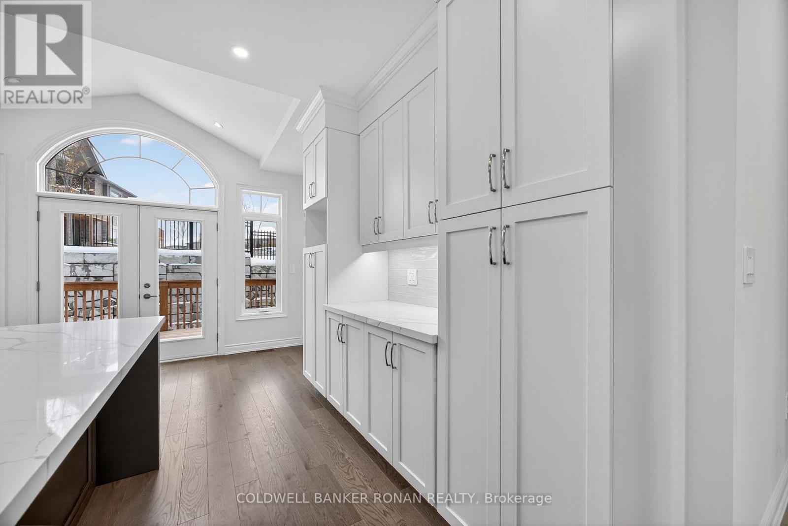 254 Ridge Way, New Tecumseth, Ontario  L9R 0W4 - Photo 36 - N12568154