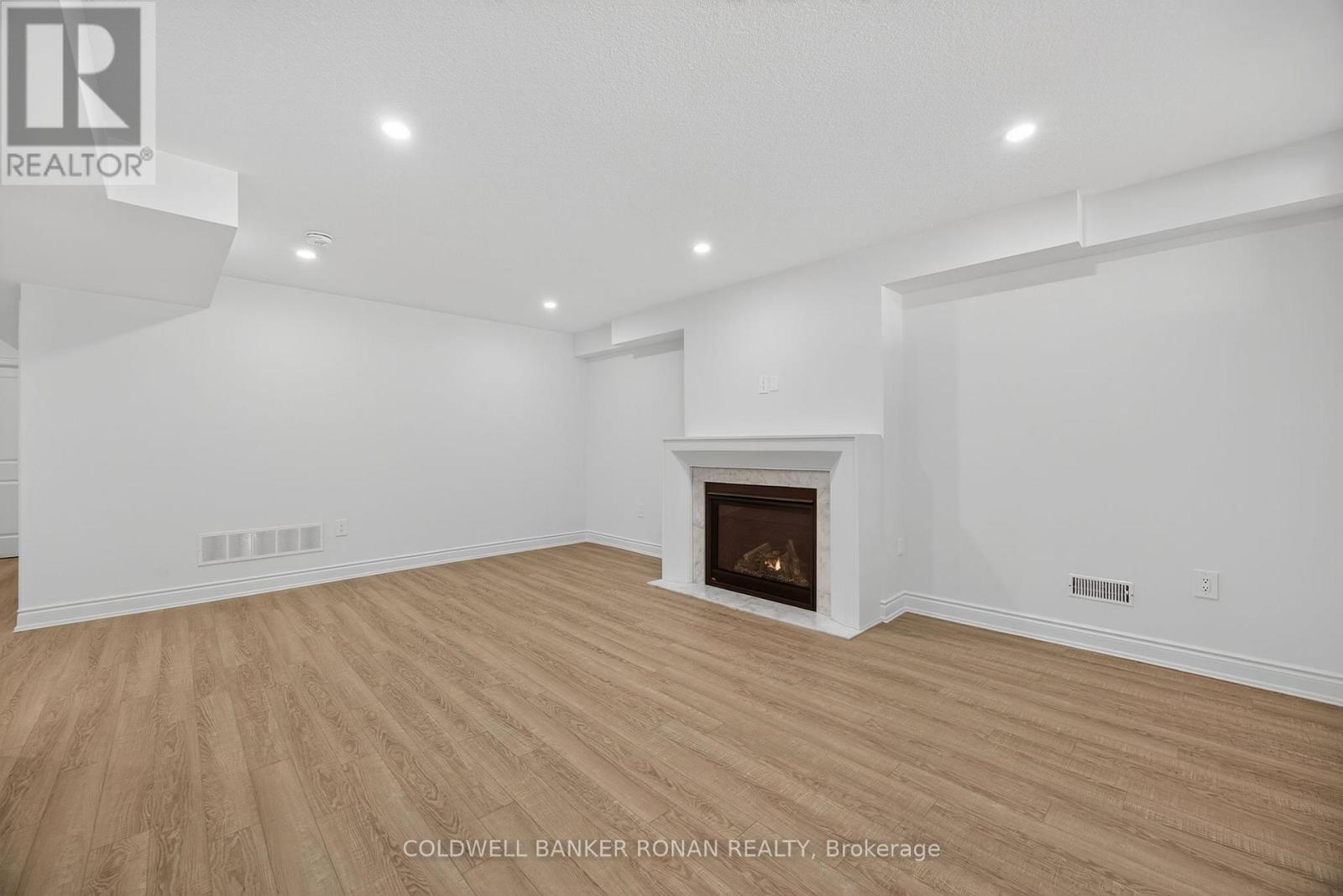 254 Ridge Way, New Tecumseth, Ontario  L9R 0W4 - Photo 42 - N12568154