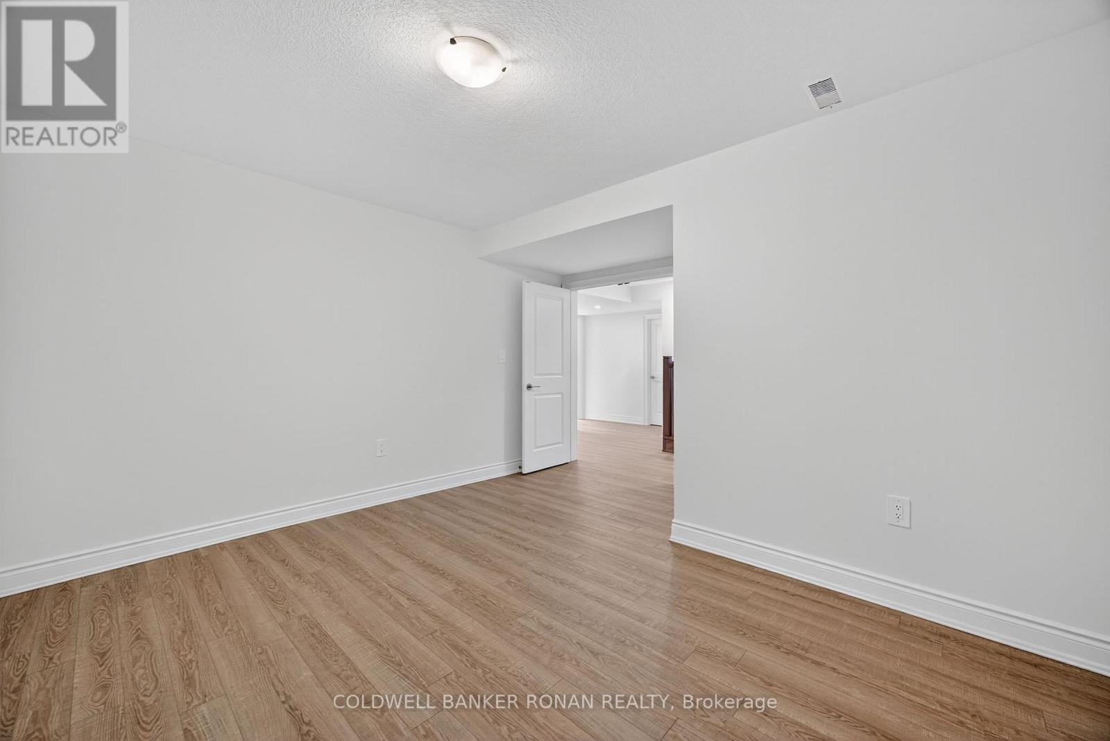 254 Ridge Way, New Tecumseth, Ontario  L9R 0W4 - Photo 47 - N12568154