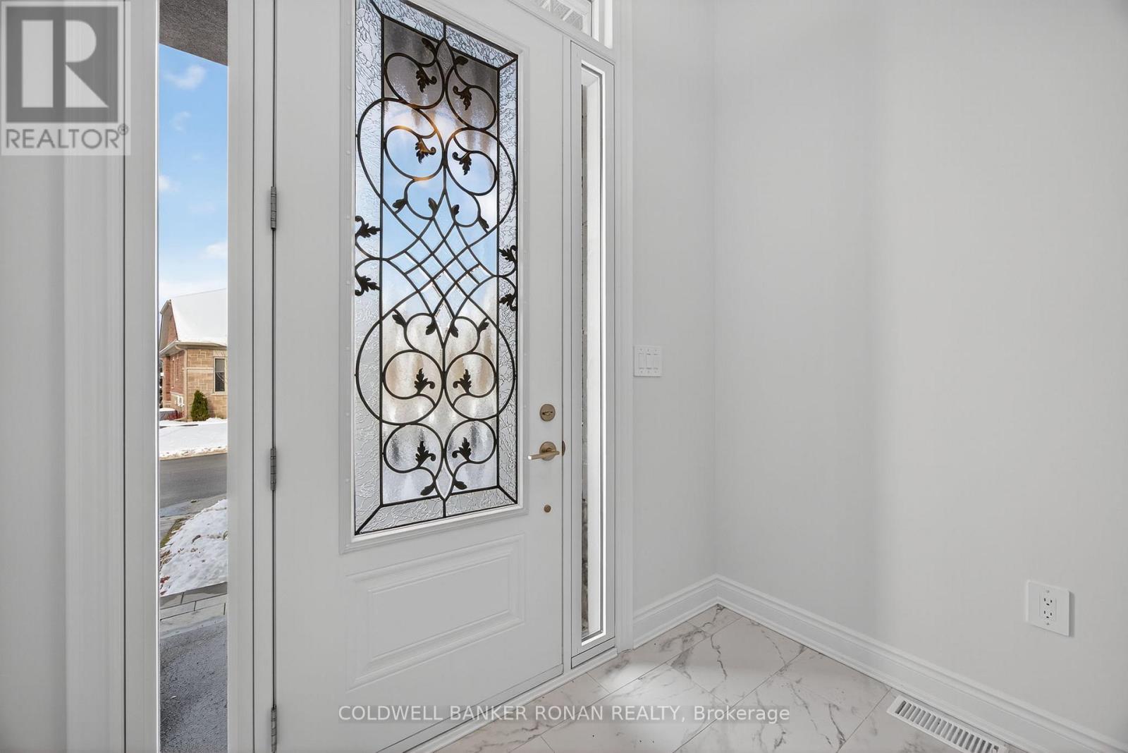 254 Ridge Way, New Tecumseth, Ontario  L9R 0W4 - Photo 7 - N12568154