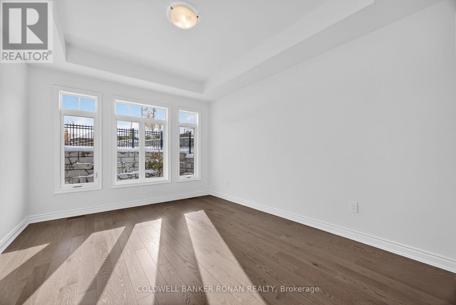 254 Ridge Way, New Tecumseth, Ontario  L9R 0W4 - Photo 9 - N12568154