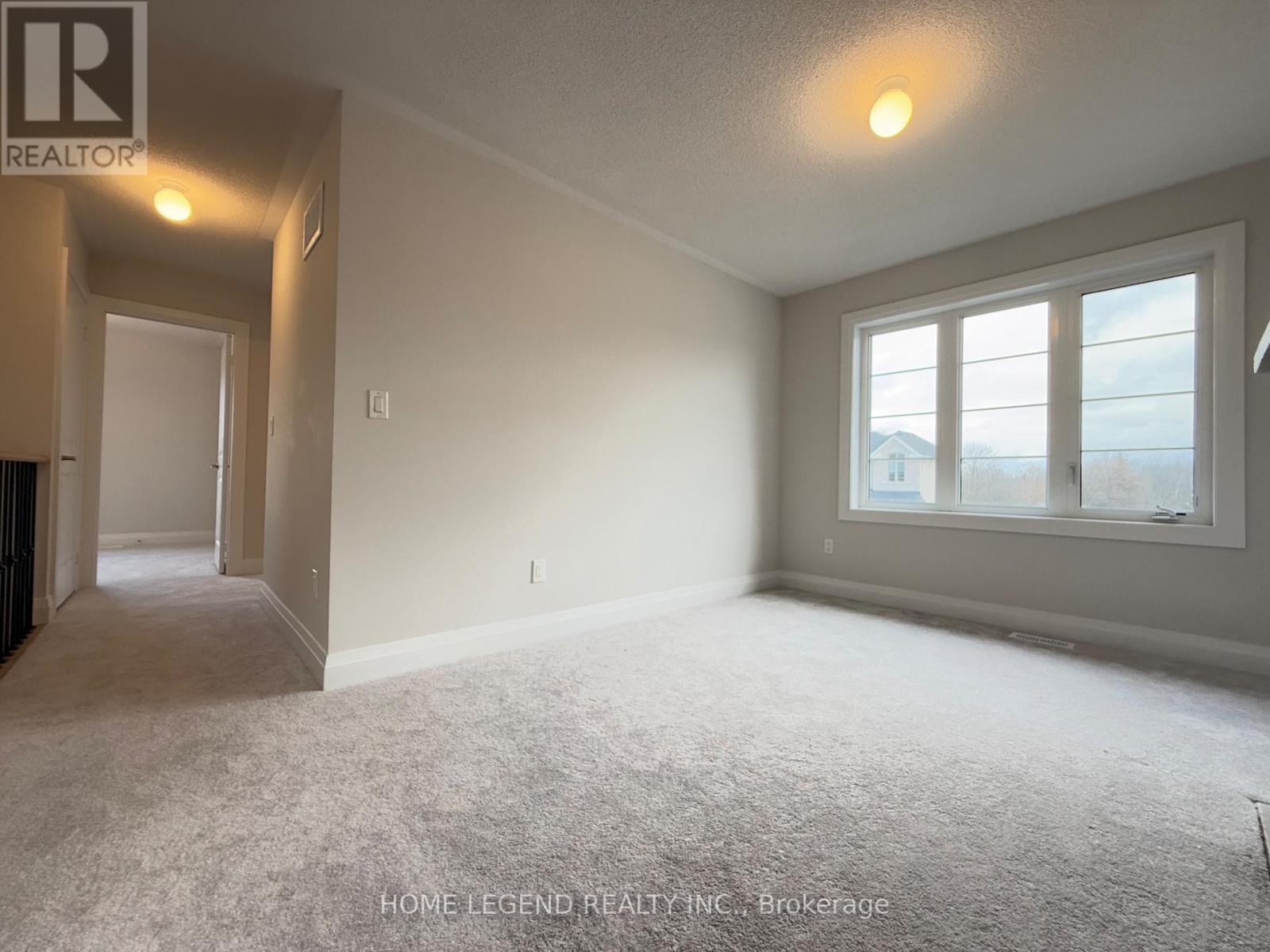 2 Rail Trail Court, Georgina, Ontario  L0E 1R0 - Photo 11 - N12568172