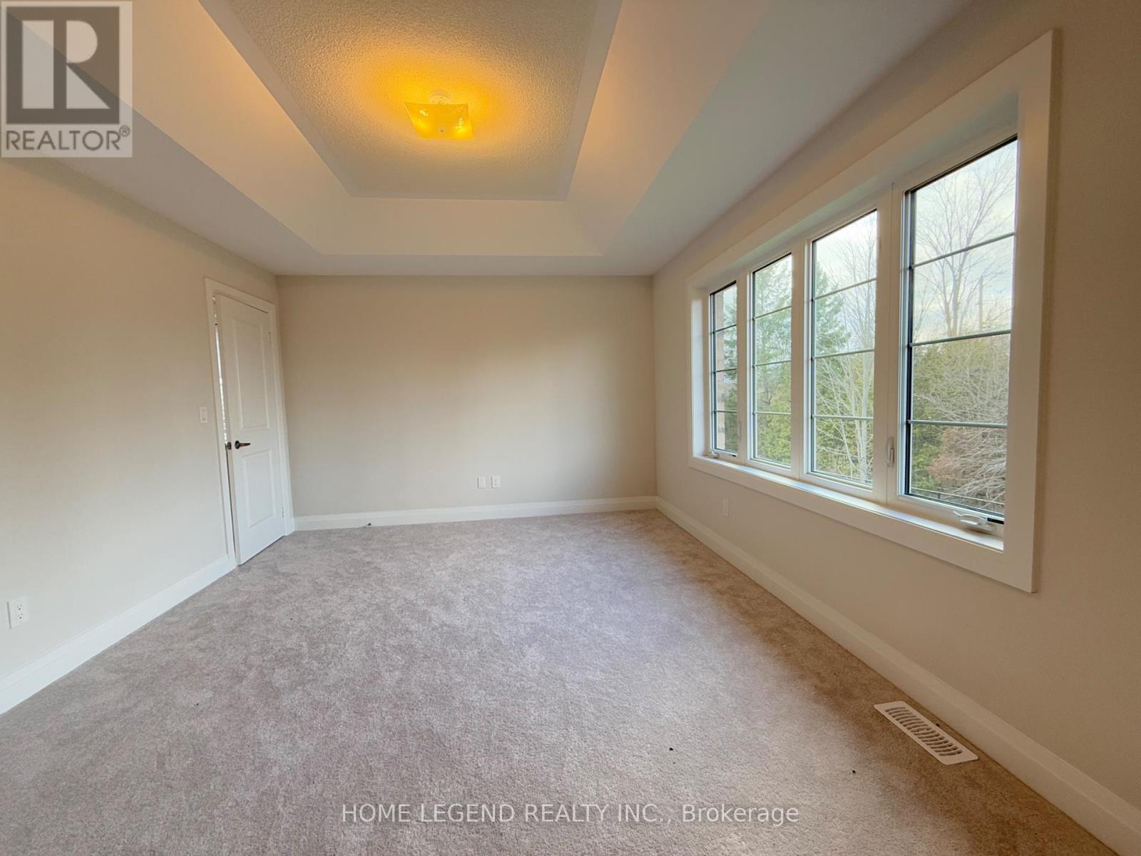 2 Rail Trail Court, Georgina, Ontario  L0E 1R0 - Photo 6 - N12568172