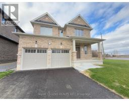 2 RAIL TRAIL COURT, Georgina, Ontario