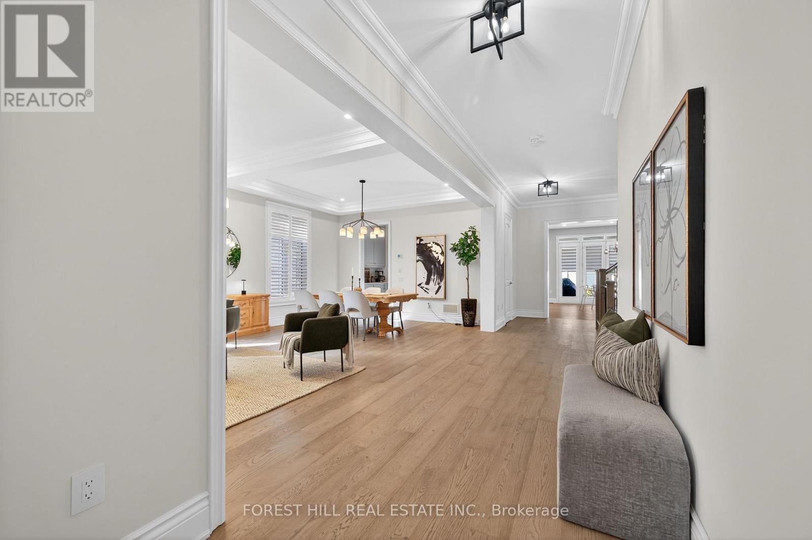 71 Sofia Olivia Crescent, Vaughan, Ontario  L6A 4V1 - Photo 2 - N12568218