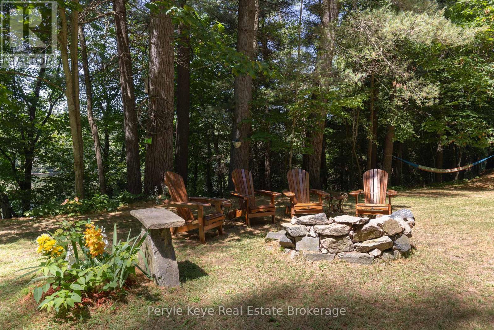 136 Deer Lake Road, Huntsville, Ontario  P0B 1L0 - Photo 10 - X12406976