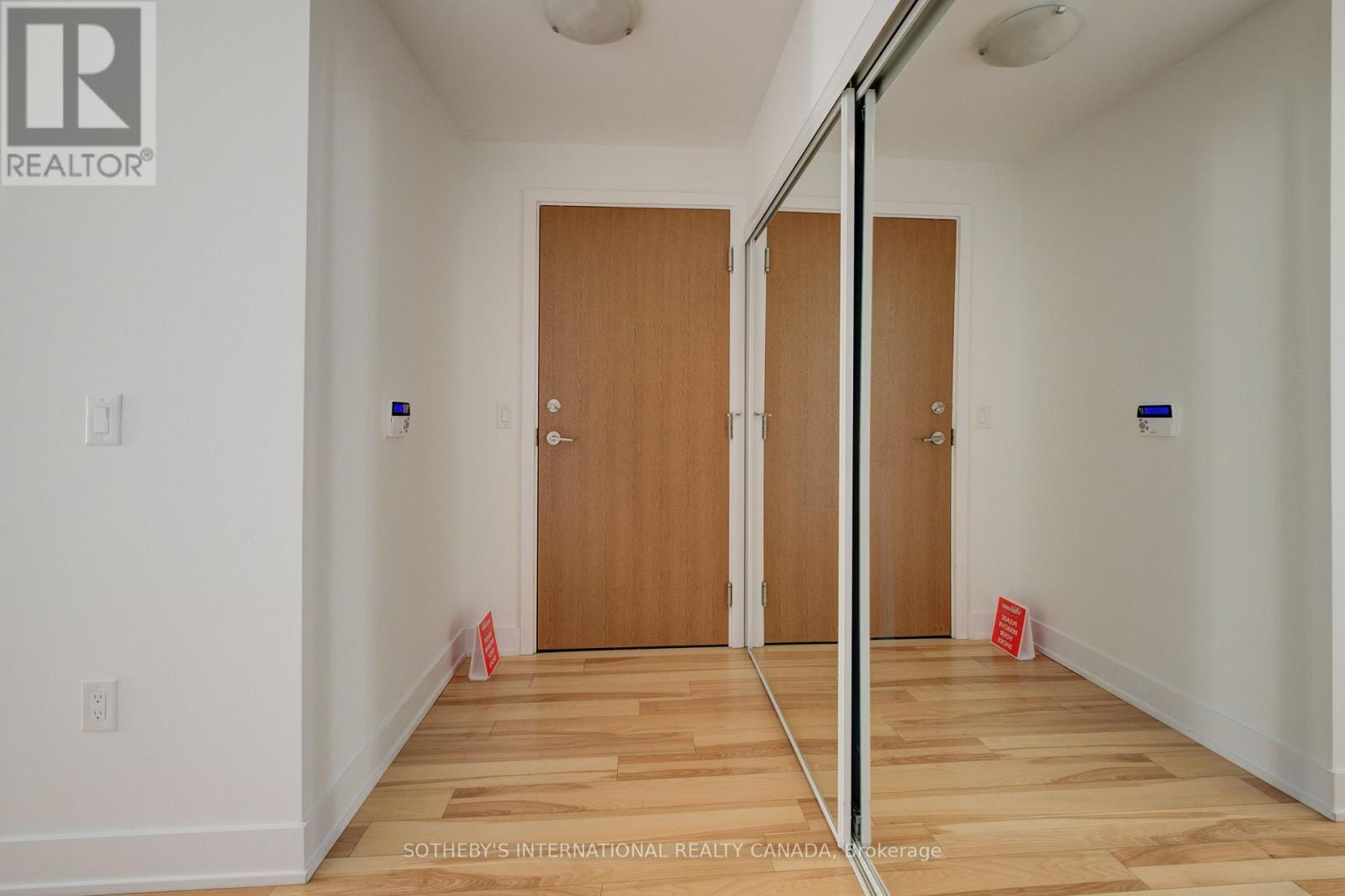 906 - 20 Shore Breeze Drive, Toronto, Ontario  M8V 0C7 - Photo 3 - W12568072