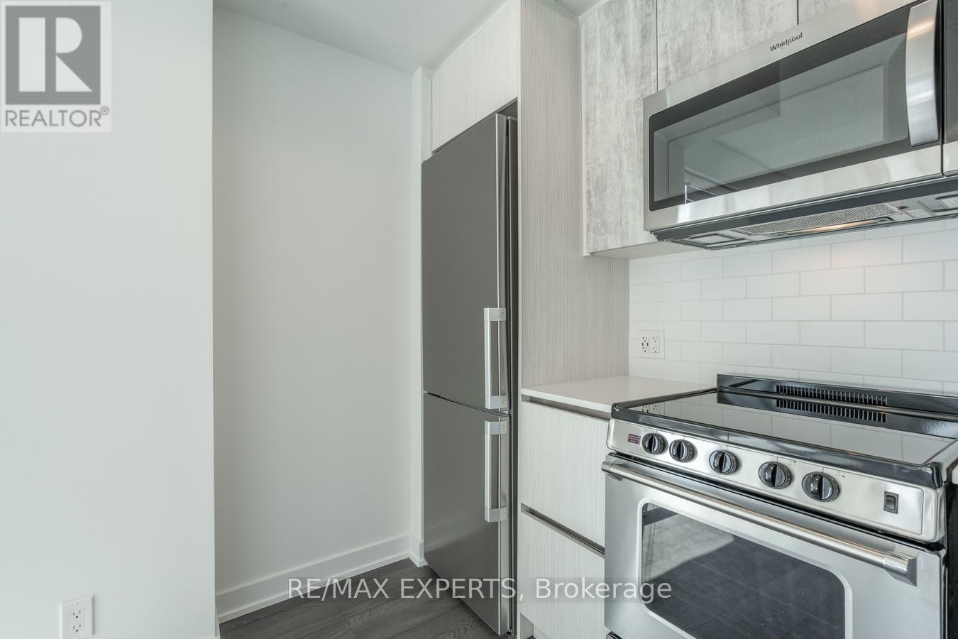 421 - 251 Manitoba Street, Toronto, Ontario  M8Y 0C7 - Photo 12 - W12568108