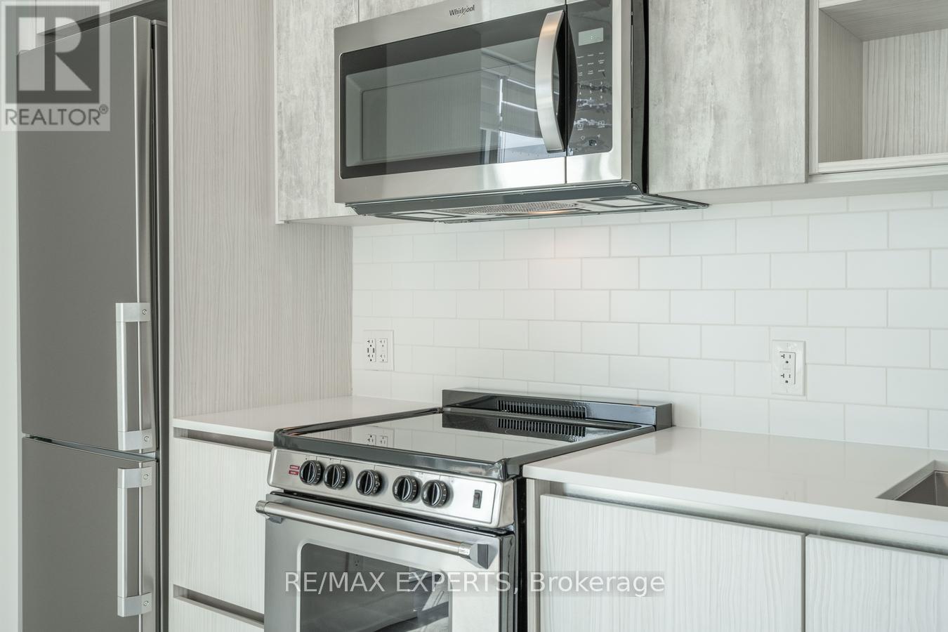 421 - 251 Manitoba Street, Toronto, Ontario  M8Y 0C7 - Photo 13 - W12568108