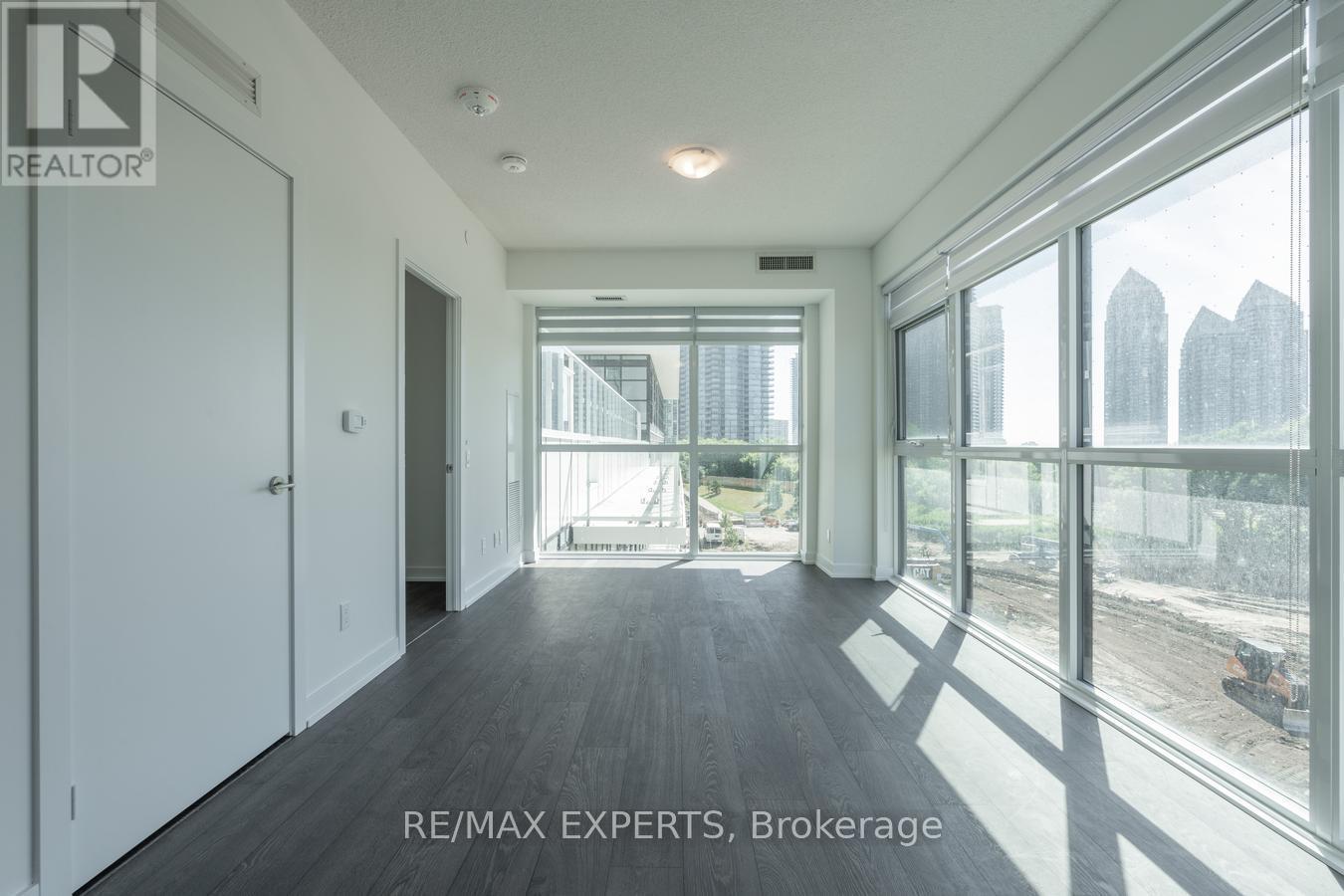 421 - 251 Manitoba Street, Toronto, Ontario  M8Y 0C7 - Photo 15 - W12568108