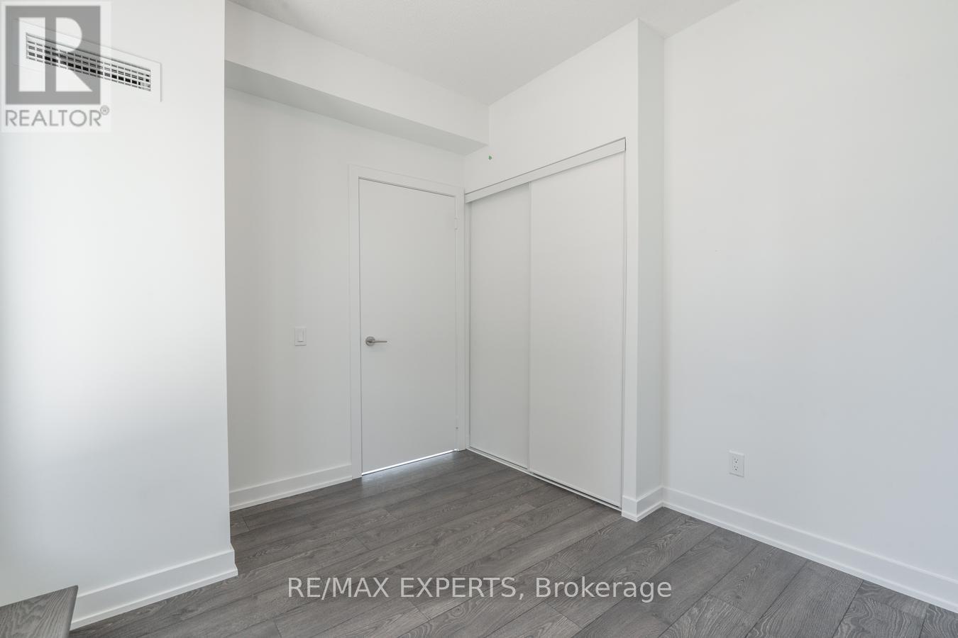 421 - 251 Manitoba Street, Toronto, Ontario  M8Y 0C7 - Photo 19 - W12568108