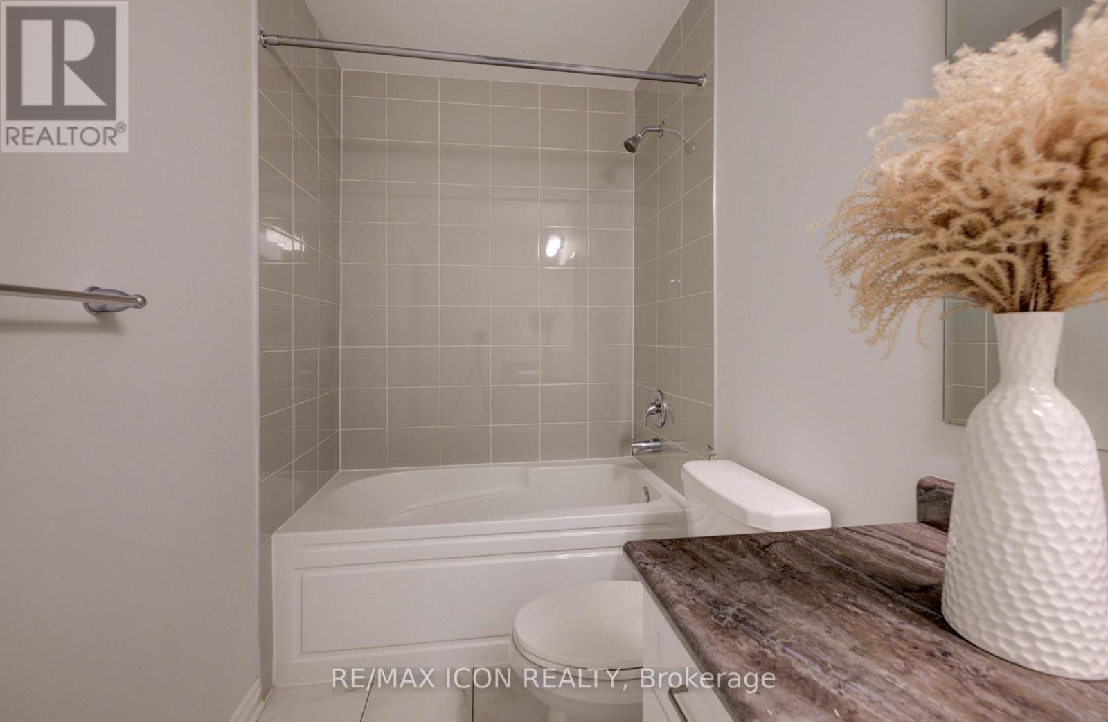 302 Jean Landing, Milton, Ontario  L9E 1C6 - Photo 25 - W12568140