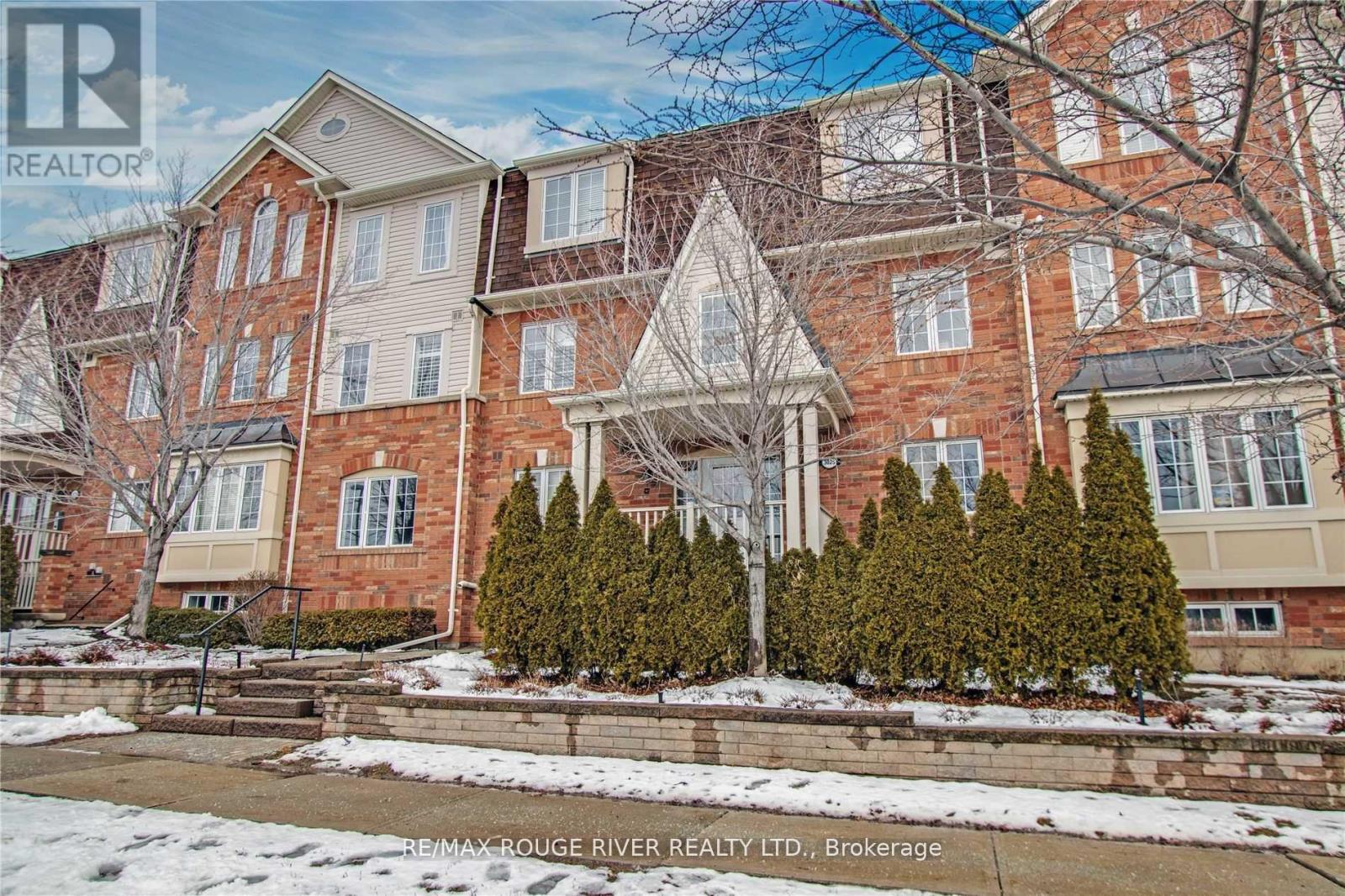 6 - 3025 Elmcreek Road, Mississauga, Ontario  L5B 0B6 - Photo 2 - W12568148