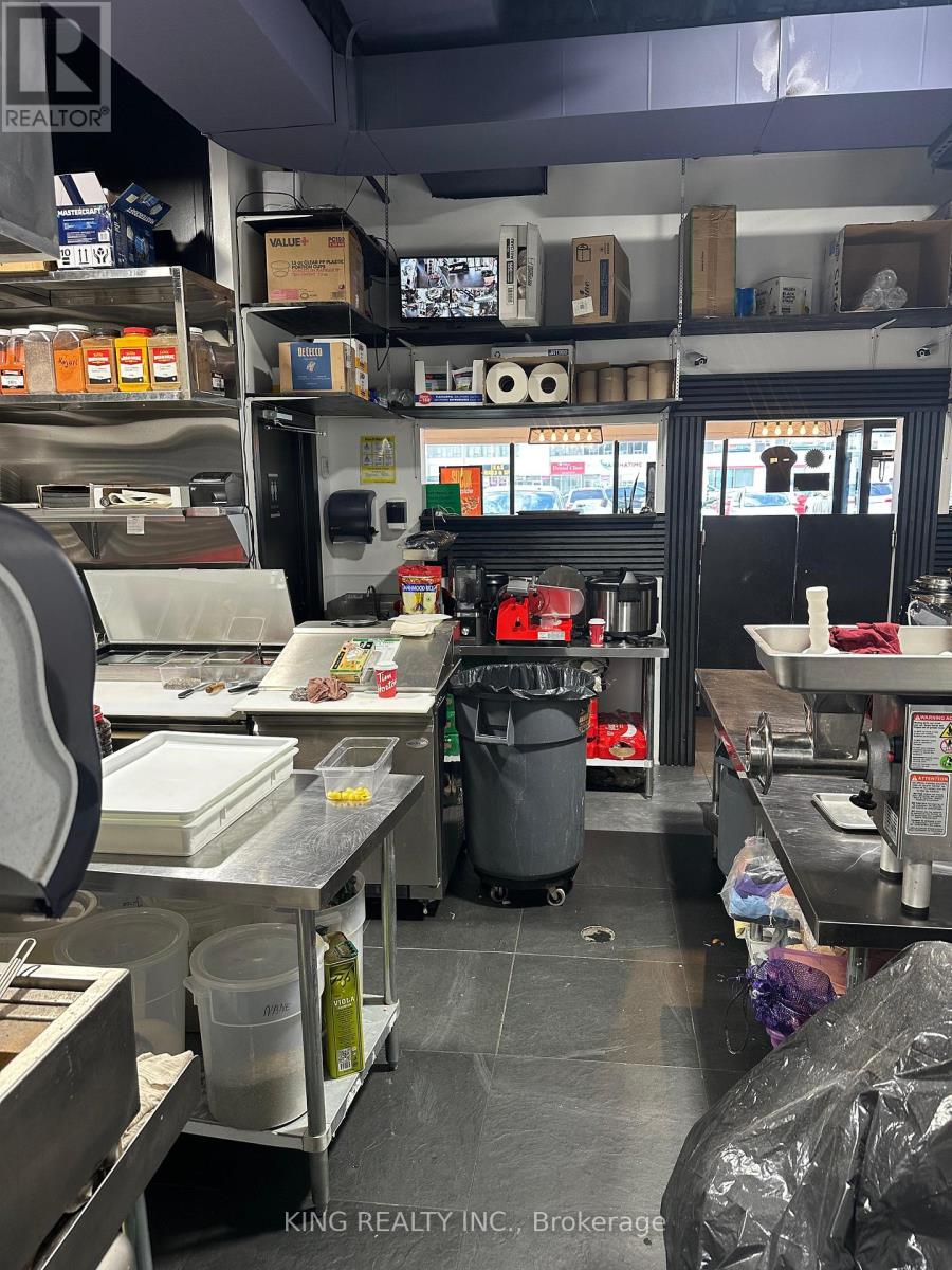 2712 Keele Street, Toronto, Ontario  M3M 2G1 - Photo 16 - W12568180