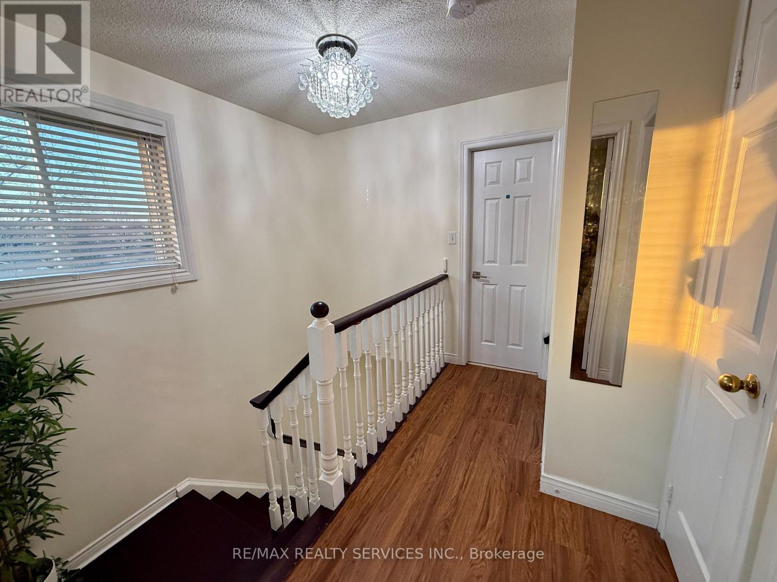 15 Inverhuron Trail, Oakville, Ontario  L6H 5Z6 - Photo 13 - W12568186