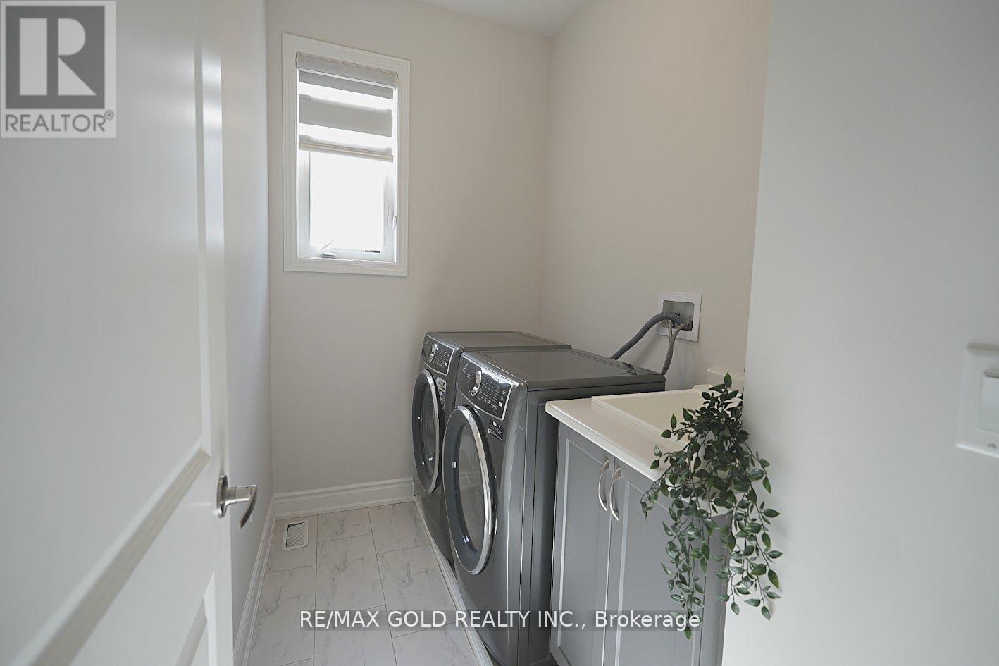 6 Del Grappa Street, Caledon, Ontario L7C 4L1 - Photo 28 - W12568214