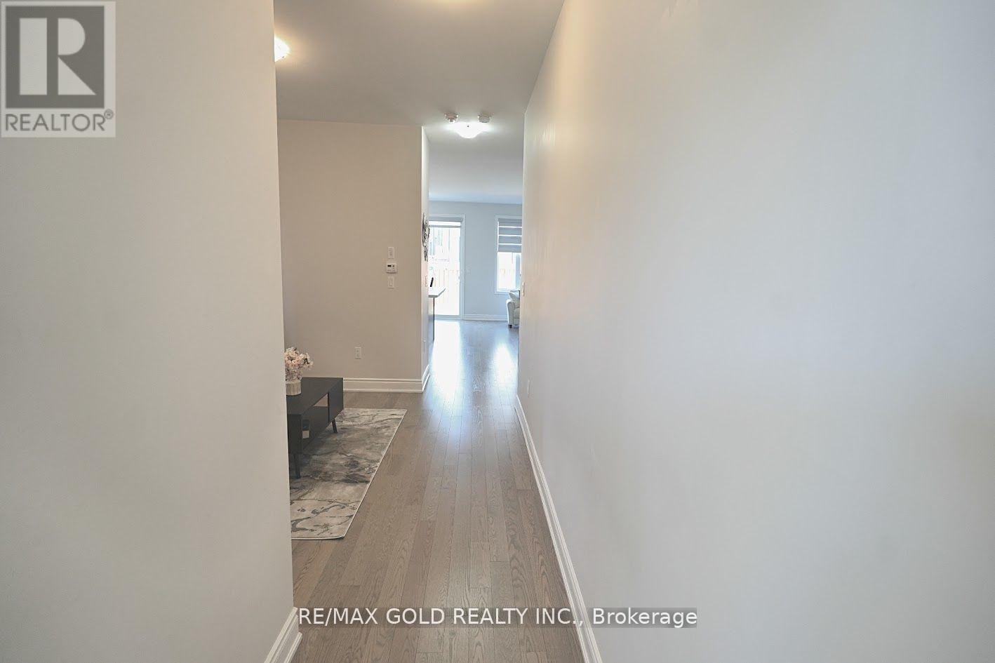 6 Del Grappa Street, Caledon, Ontario L7C 4L1 - Photo 7 - W12568214