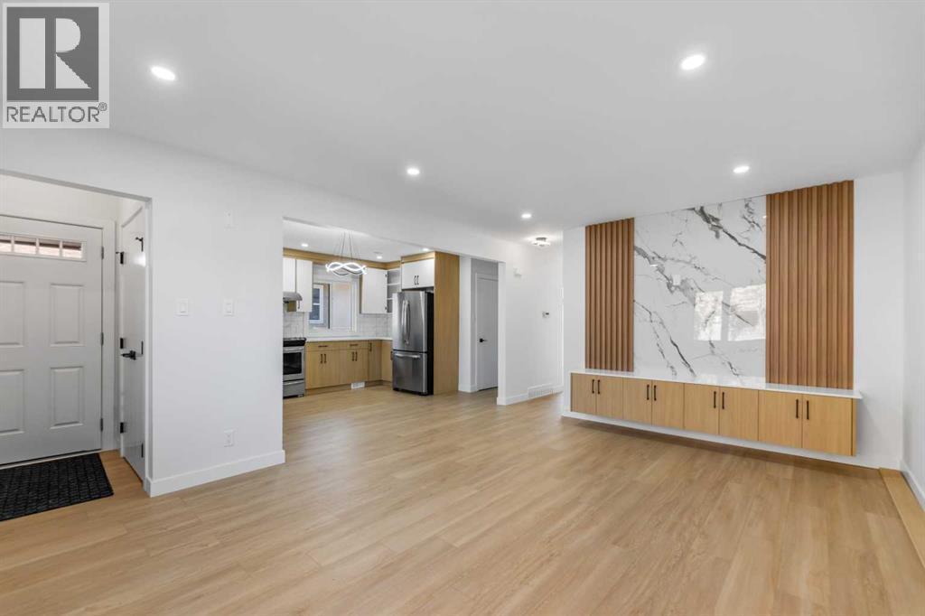 4229 Richmond Road Sw, Calgary, Alberta  T3E 4P4 - Photo 3 - A2264729