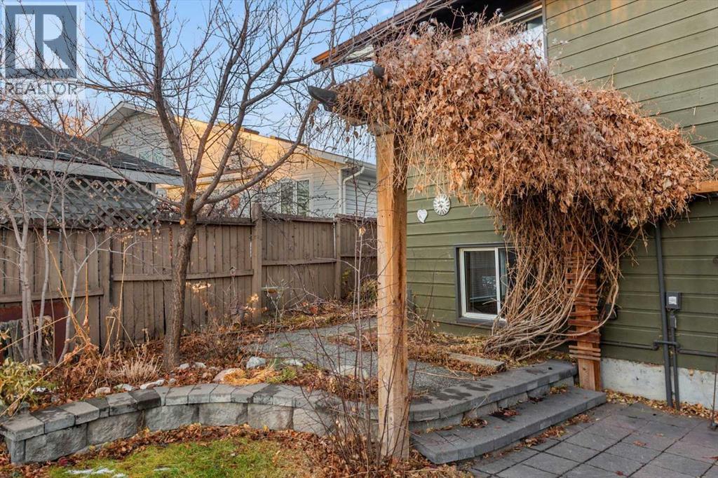 107 Woodford Crescent Sw, Calgary, Alberta  T2W 4C6 - Photo 36 - A2271657