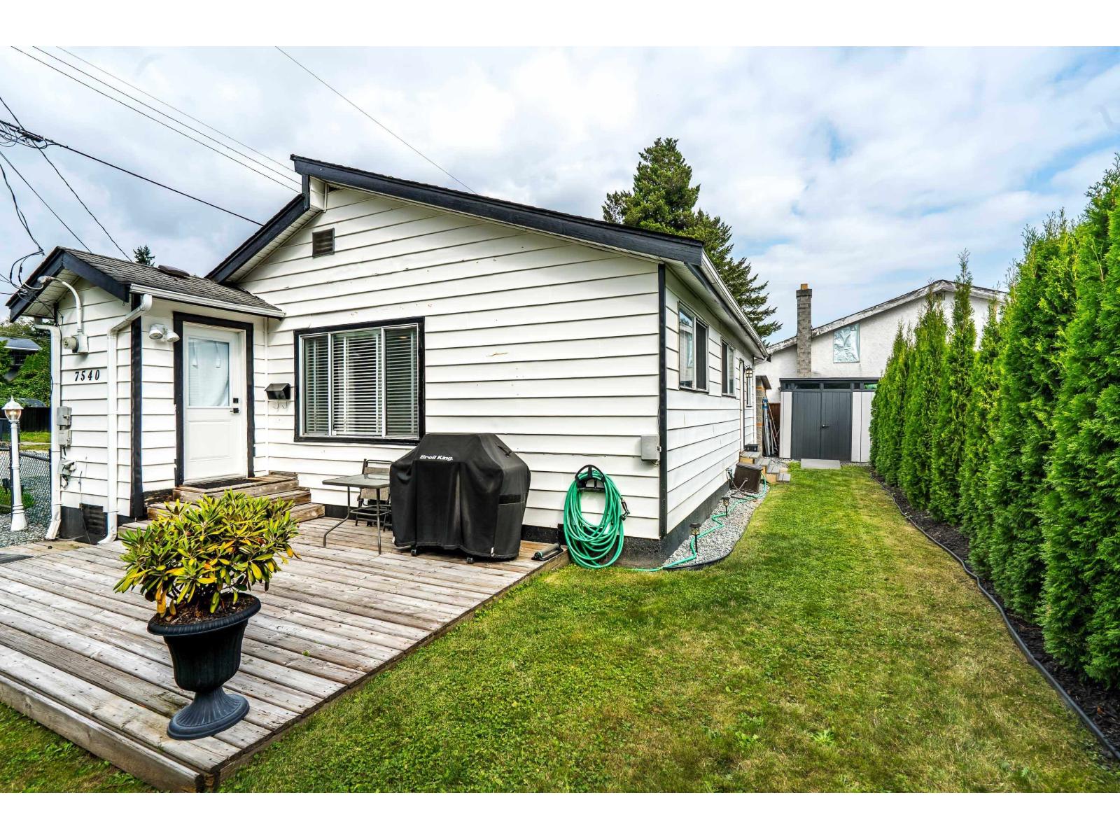 7540 Welton Street, Mission, British Columbia  V2V 3X4 - Photo 5 - R3064596