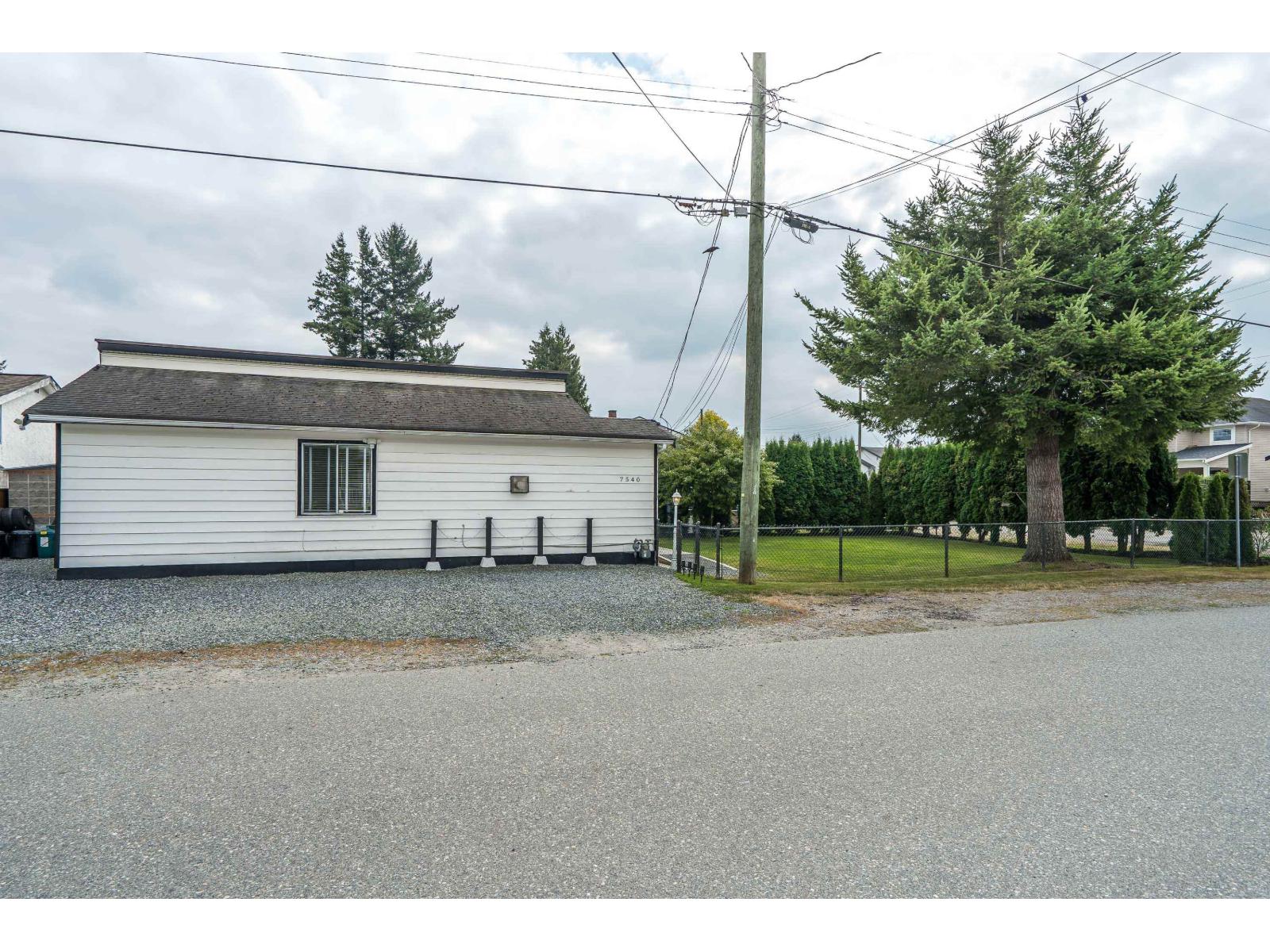 7540 Welton Street, Mission, British Columbia  V2V 3X4 - Photo 30 - R3064596