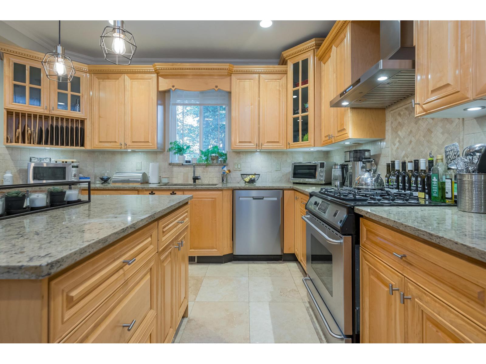 2966 147a Street, Surrey, British Columbia  V4P 3E6 - Photo 9 - R3069248