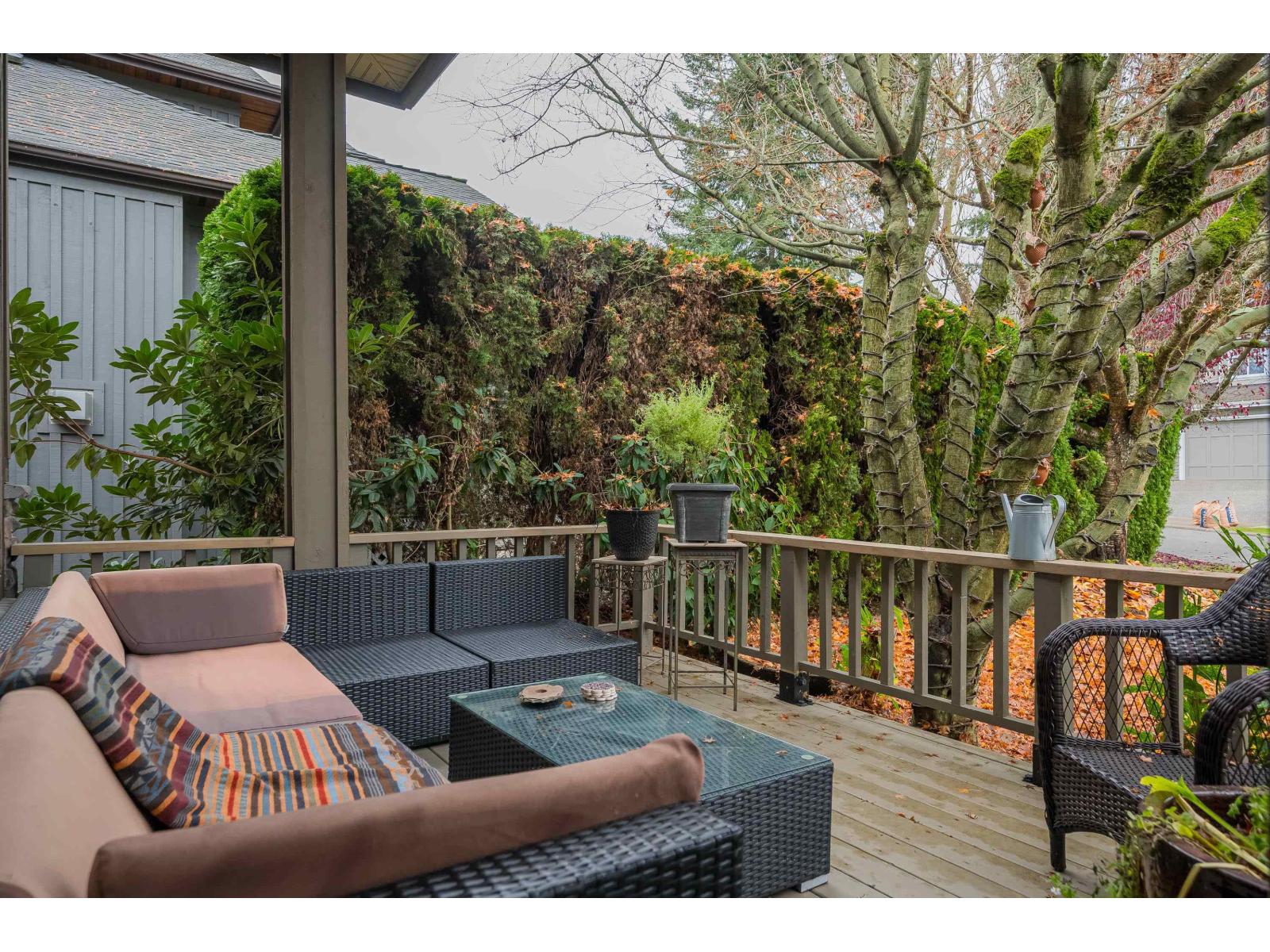 2966 147a Street, Surrey, British Columbia  V4P 3E6 - Photo 3 - R3069248