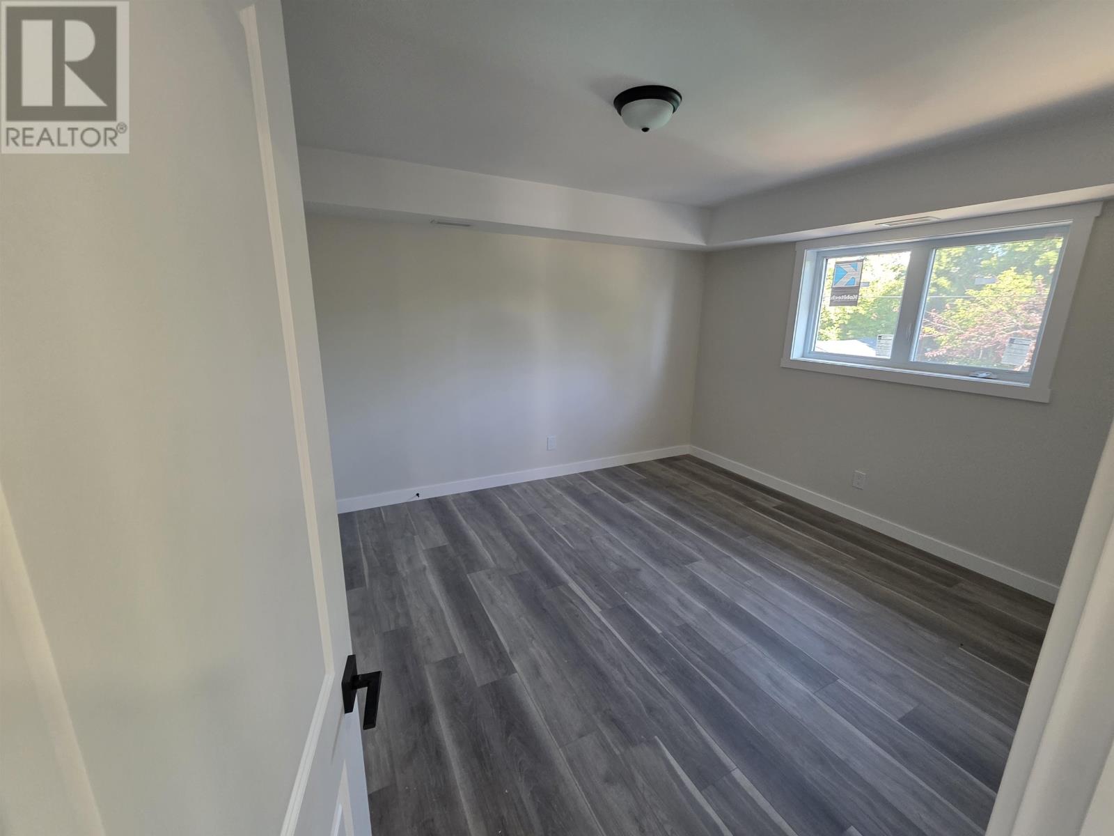 1305 Victoria Ave E, Thunder Bay, Ontario  P7C 1C3 - Photo 11 - TB250824