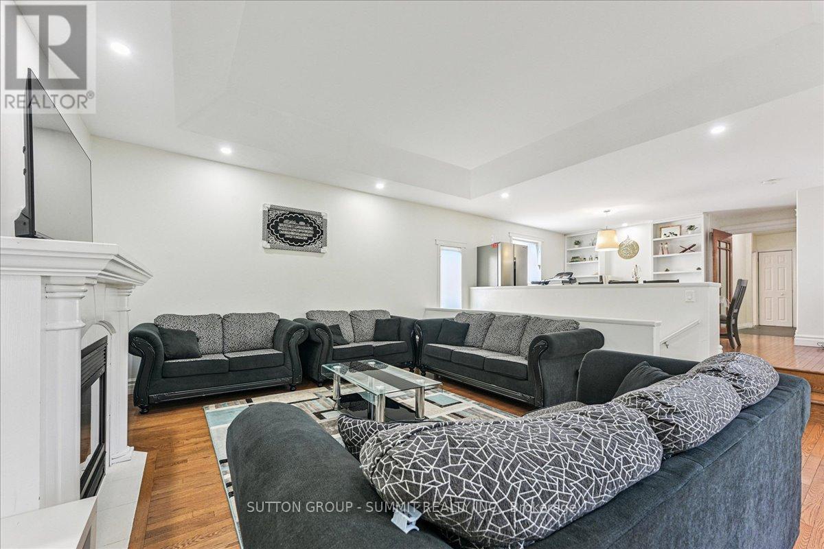 107 Deschene Avenue, Hamilton, Ontario  L9A 3J9 - Photo 27 - X12568092