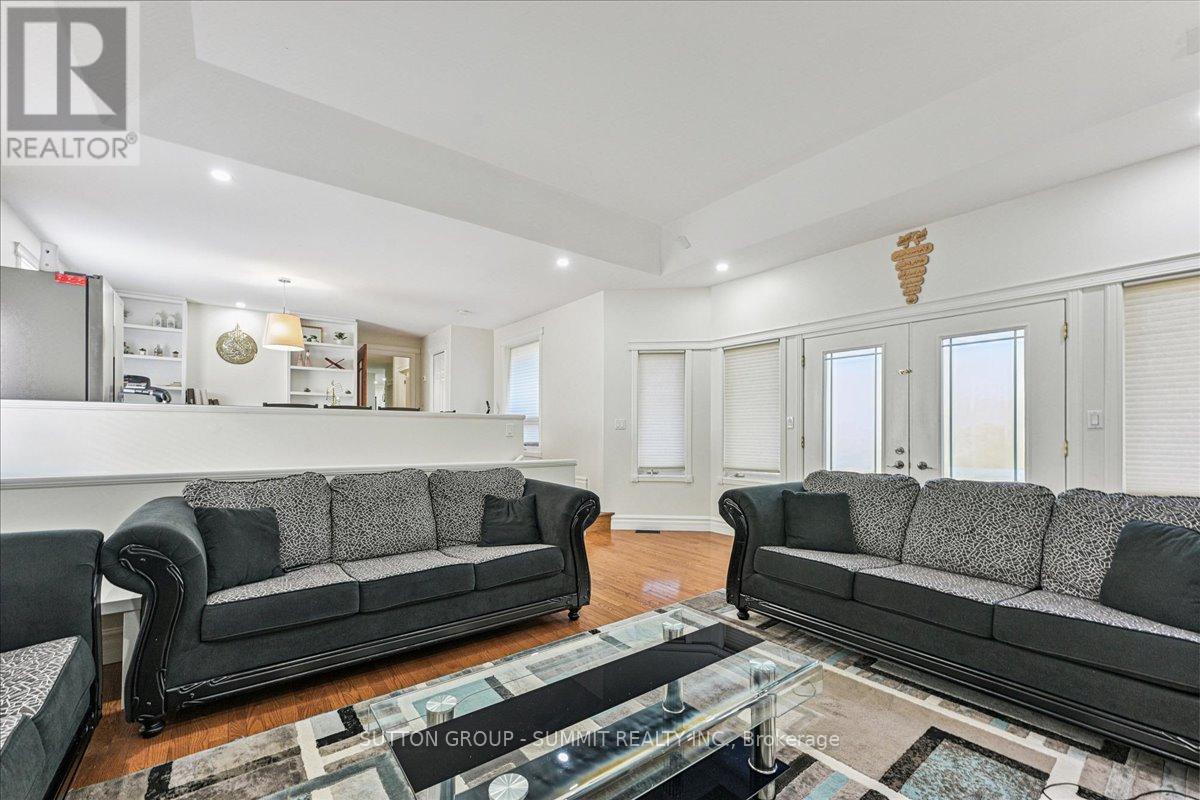 107 Deschene Avenue, Hamilton, Ontario  L9A 3J9 - Photo 28 - X12568092