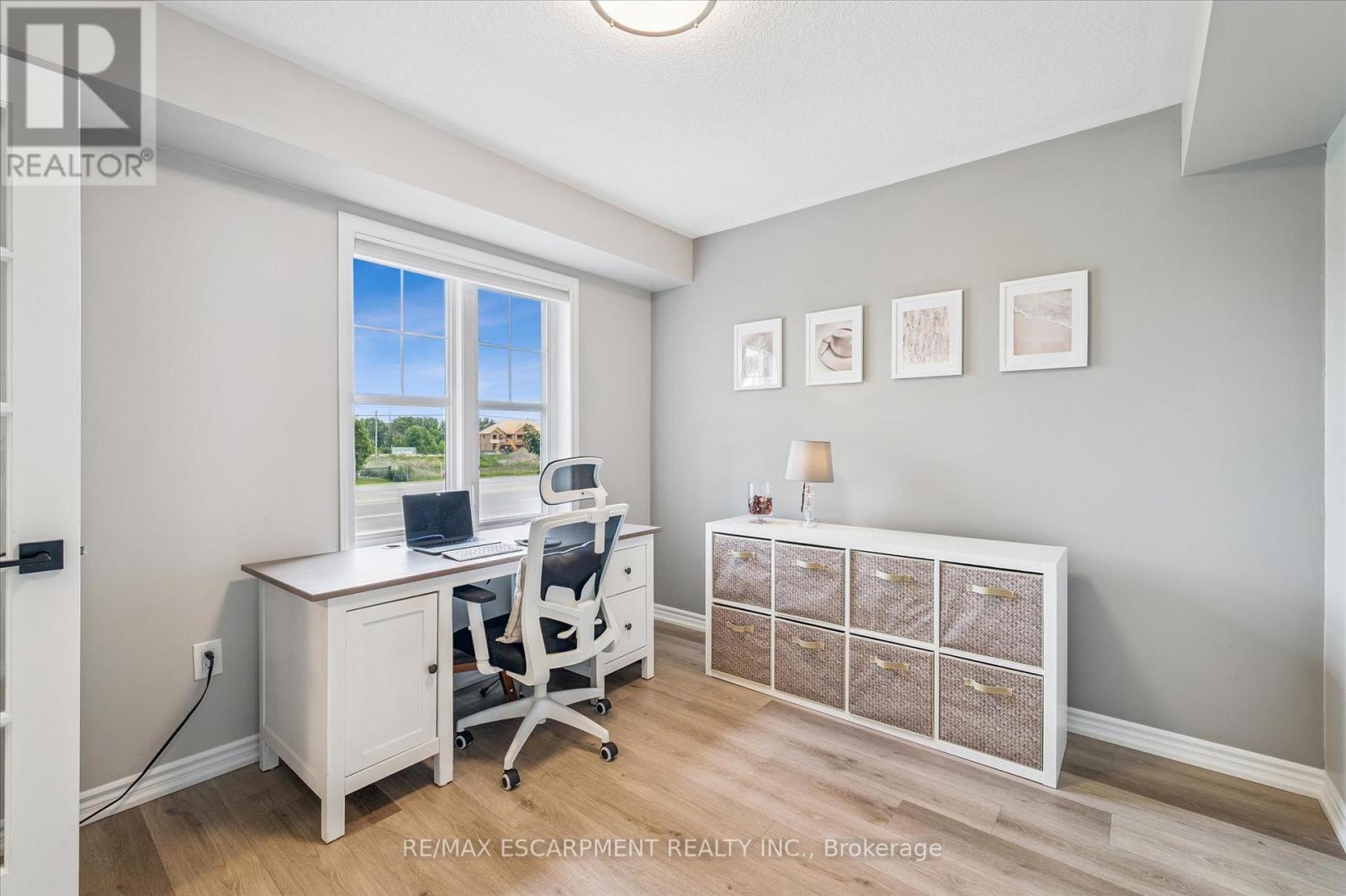 80 - 22 Spring Creek Drive, Hamilton, Ontario  L8B 1V7 - Photo 6 - X12568136