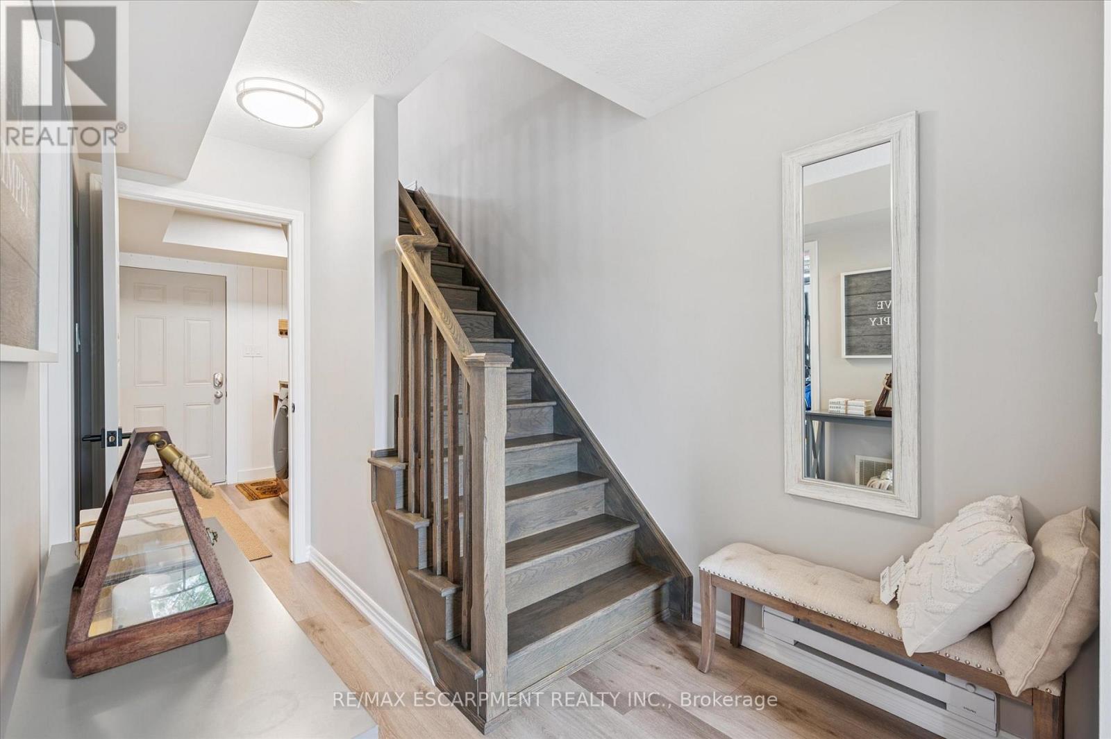 80 - 22 Spring Creek Drive, Hamilton, Ontario  L8B 1V7 - Photo 8 - X12568136